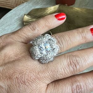 For @rbschultz113 (size 9)  Elegant Silver Floral Ring